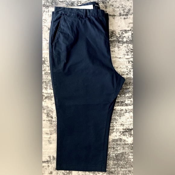 Old Navy Blue Capris Pants - Picture 2 of 5